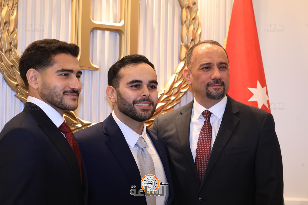 Madar Al-Saa Images 0.6839675071628719