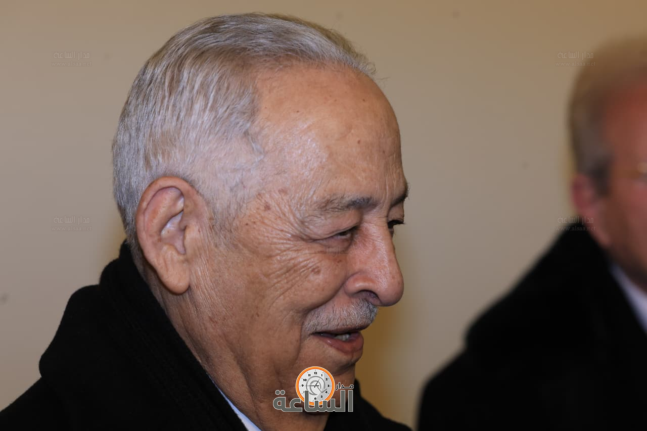 Madar Al-Saa Images 0.7410268466148319