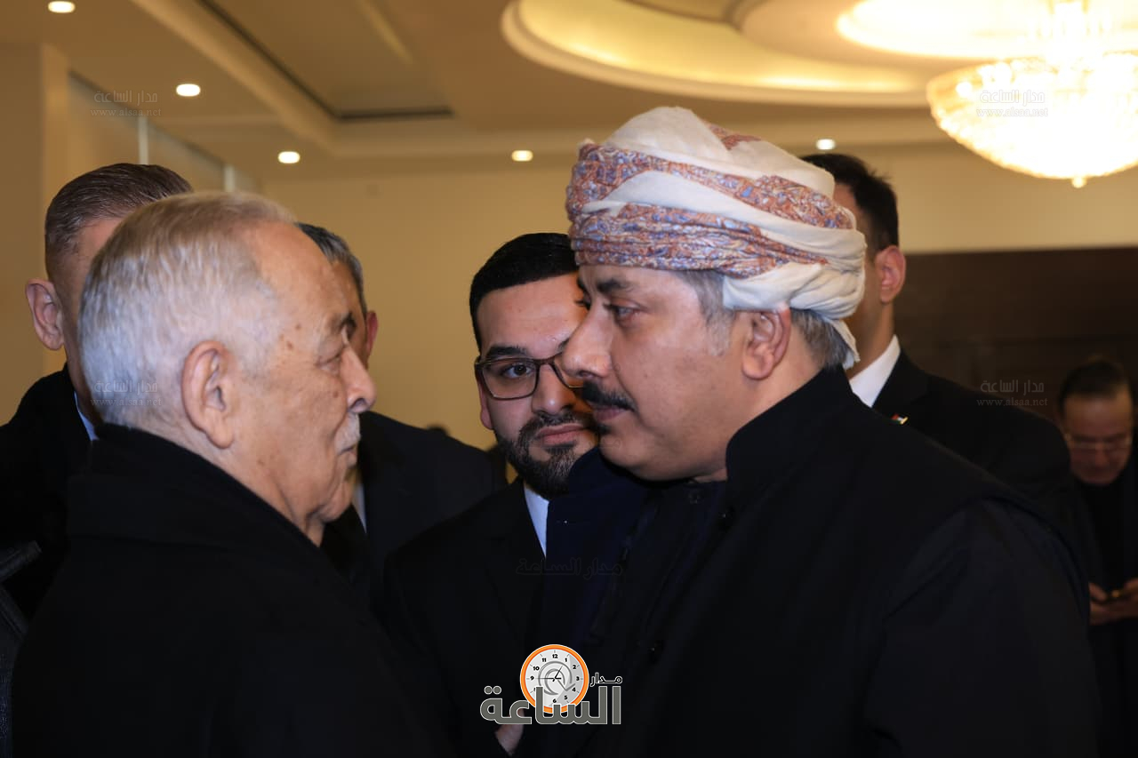 Madar Al-Saa Images 0.8925732605319819