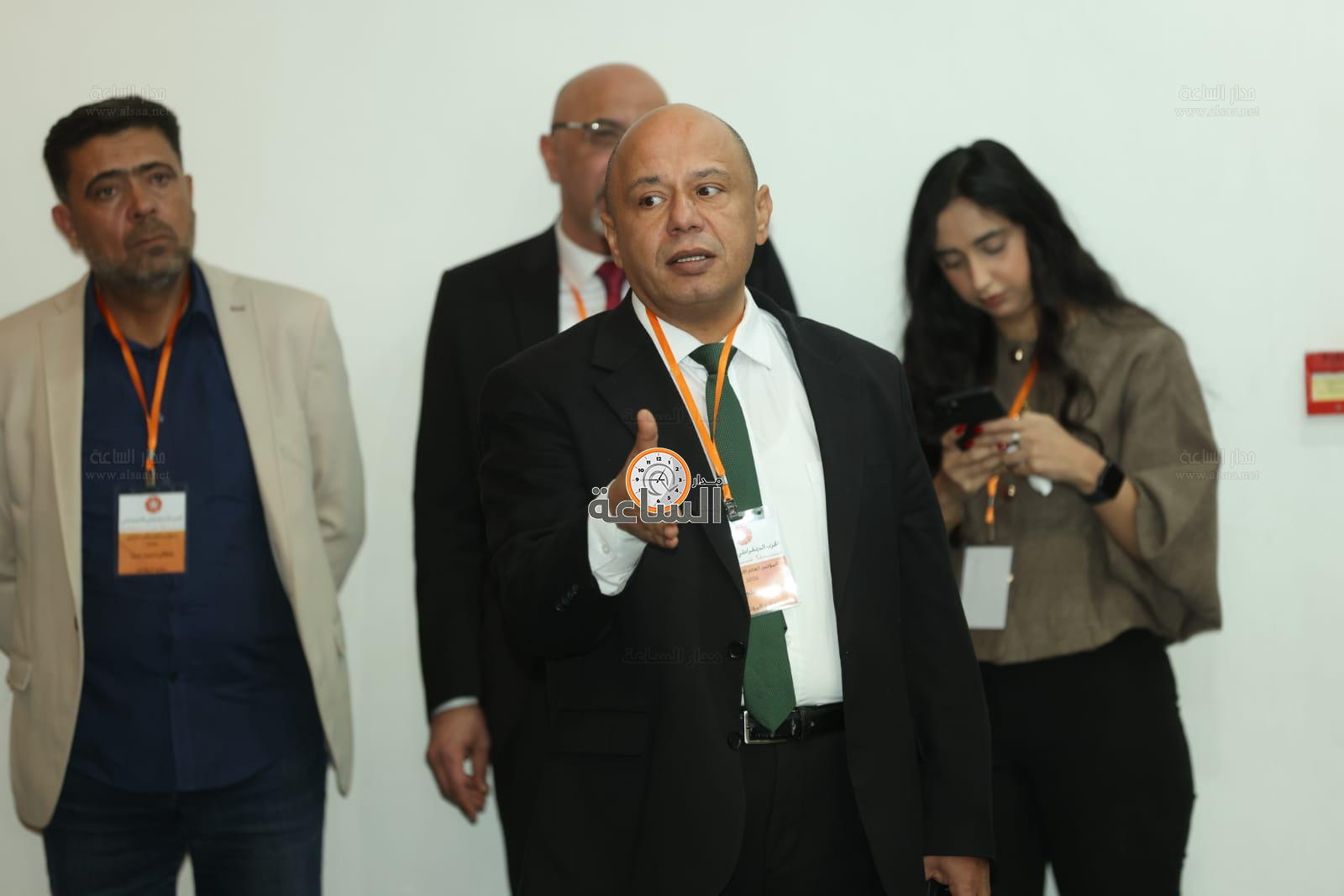 Madar Al-Saa Images 0.68562612537383