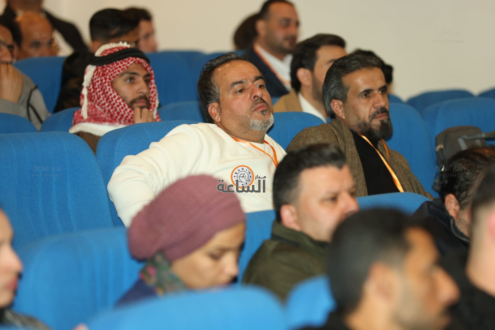 Madar Al-Saa Images 0.7031047045577624