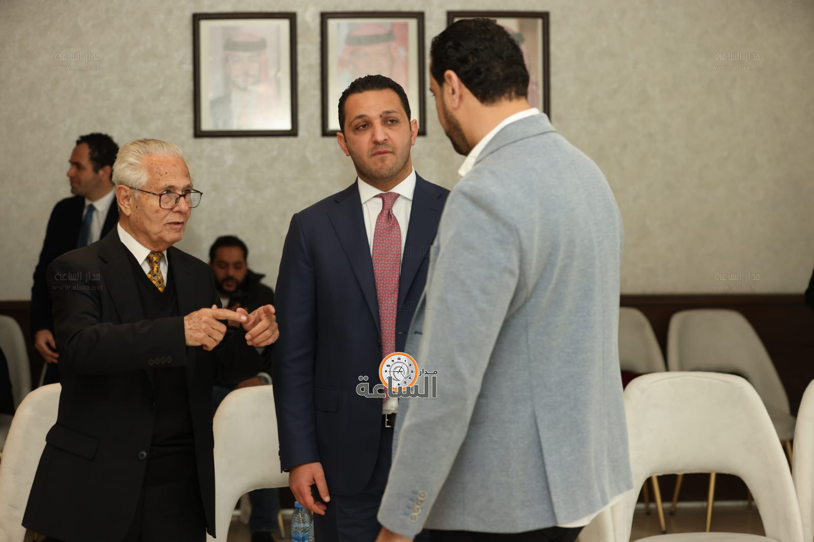 Madar Al-Saa Images 0.578533042837342