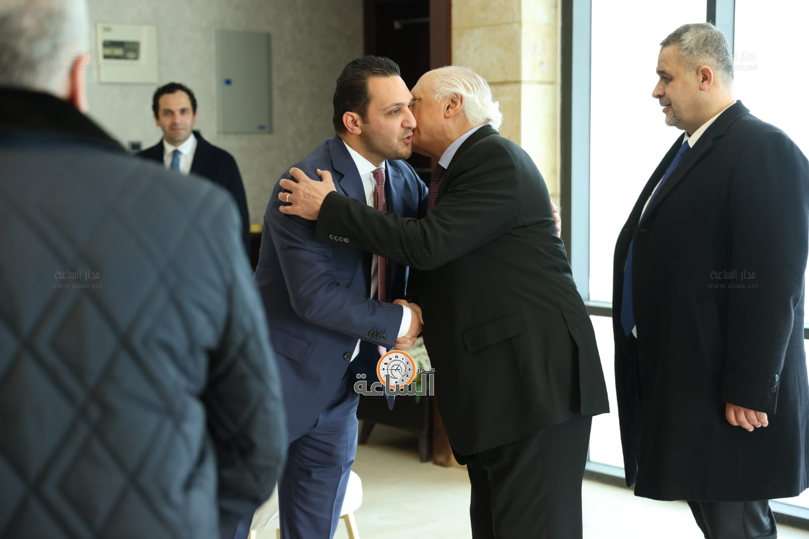 Madar Al-Saa Images 0.4065157367236293