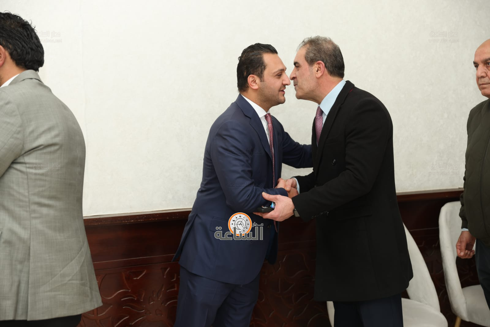 Madar Al-Saa Images 0.1570812191677179