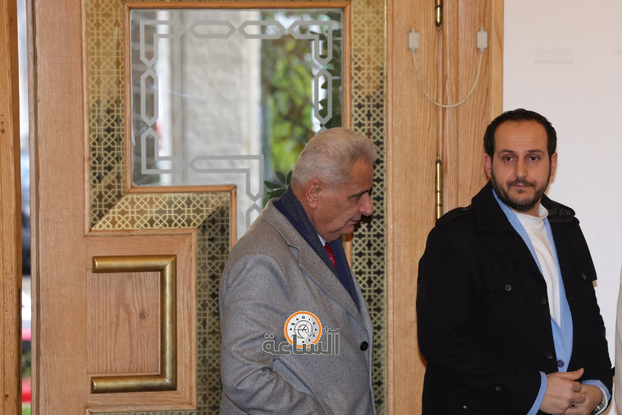 Madar Al-Saa Images 0.9311548547403496