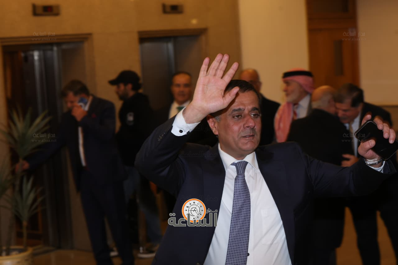 Madar Al-Saa Images 0.24989384510805557