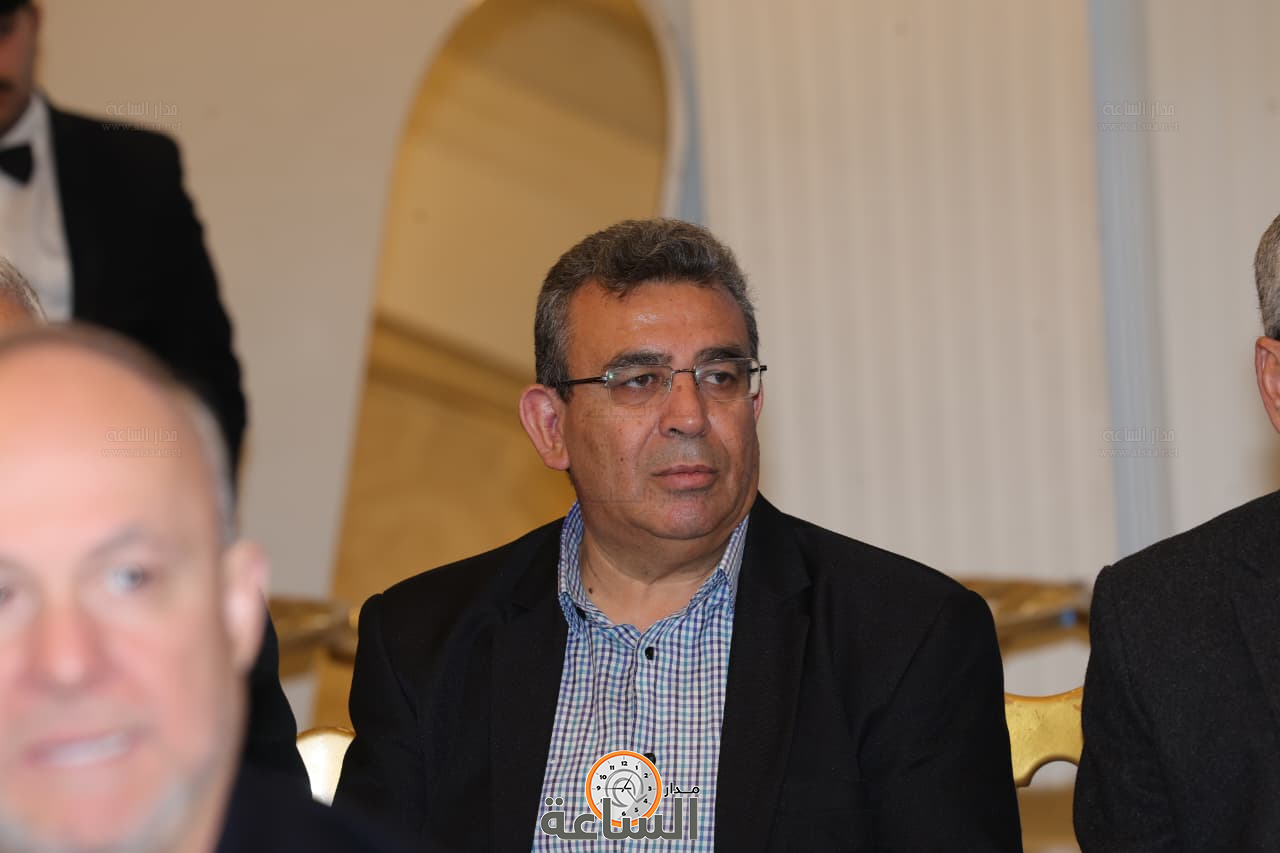 Madar Al-Saa Images 0.9842295610201253