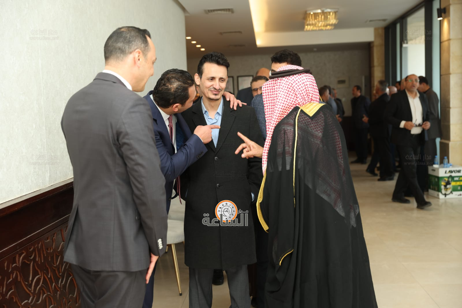 Madar Al-Saa Images 0.5000846775601061