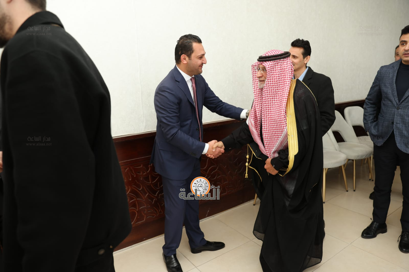 Madar Al-Saa Images 0.7911026239945349