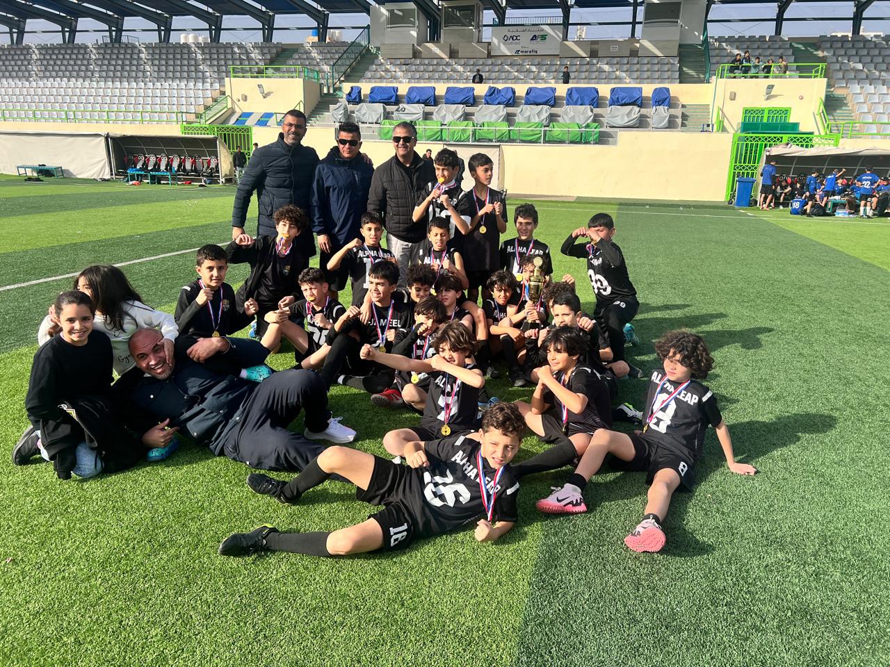 Madar Al-Saa Images 0.757868176392739