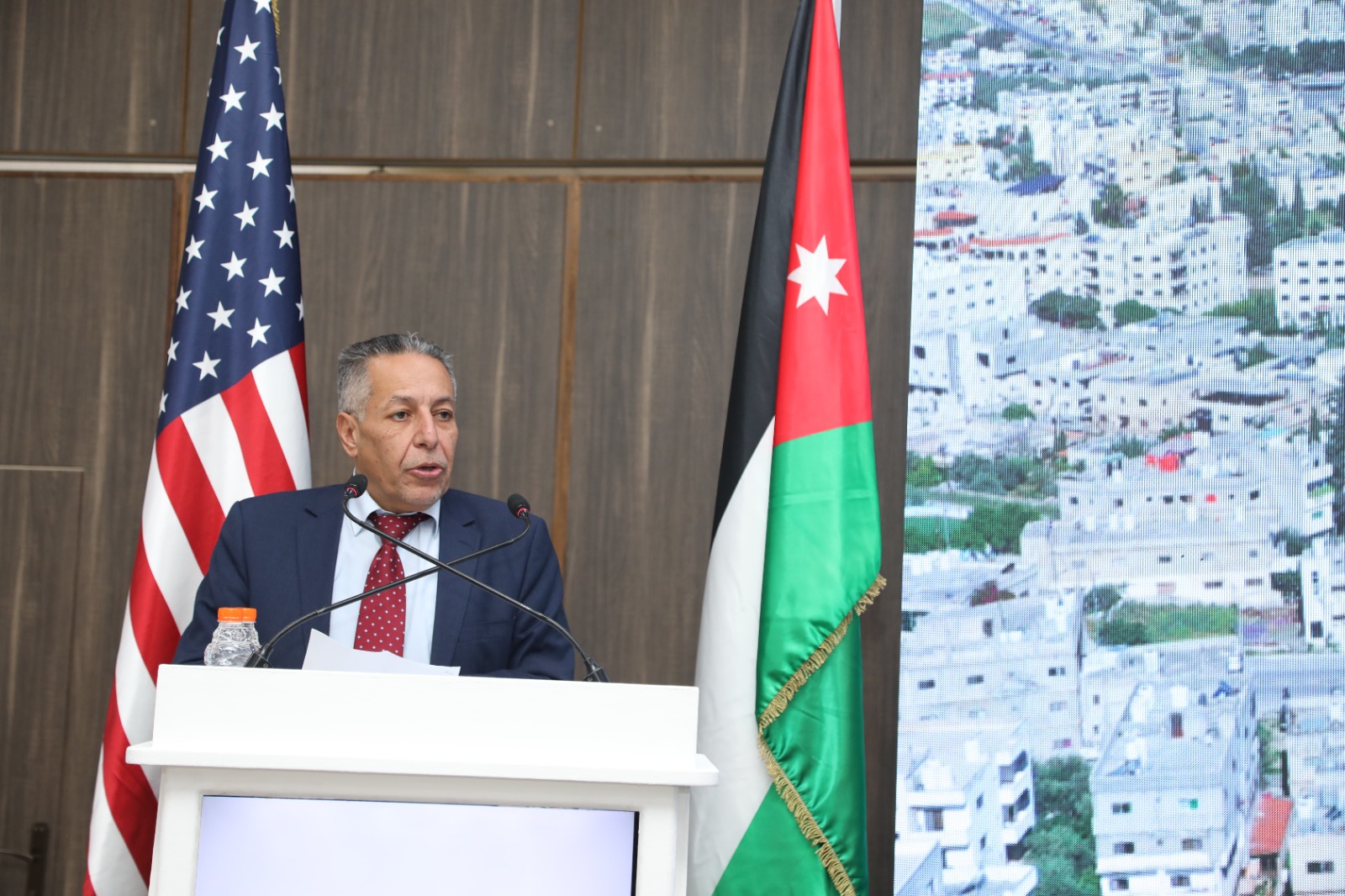 Madar Al-Saa Images 0.5079841391461599