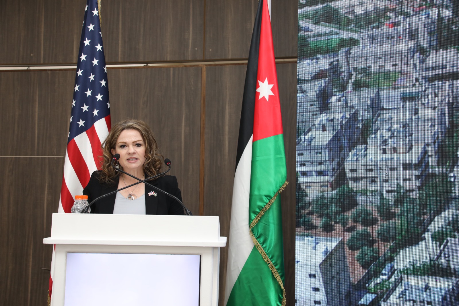 Madar Al-Saa Images 0.26458161479160625