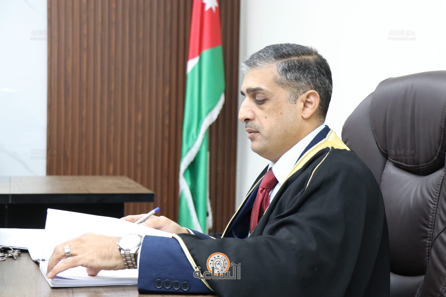 Madar Al-Saa Images 0.04734944630676541