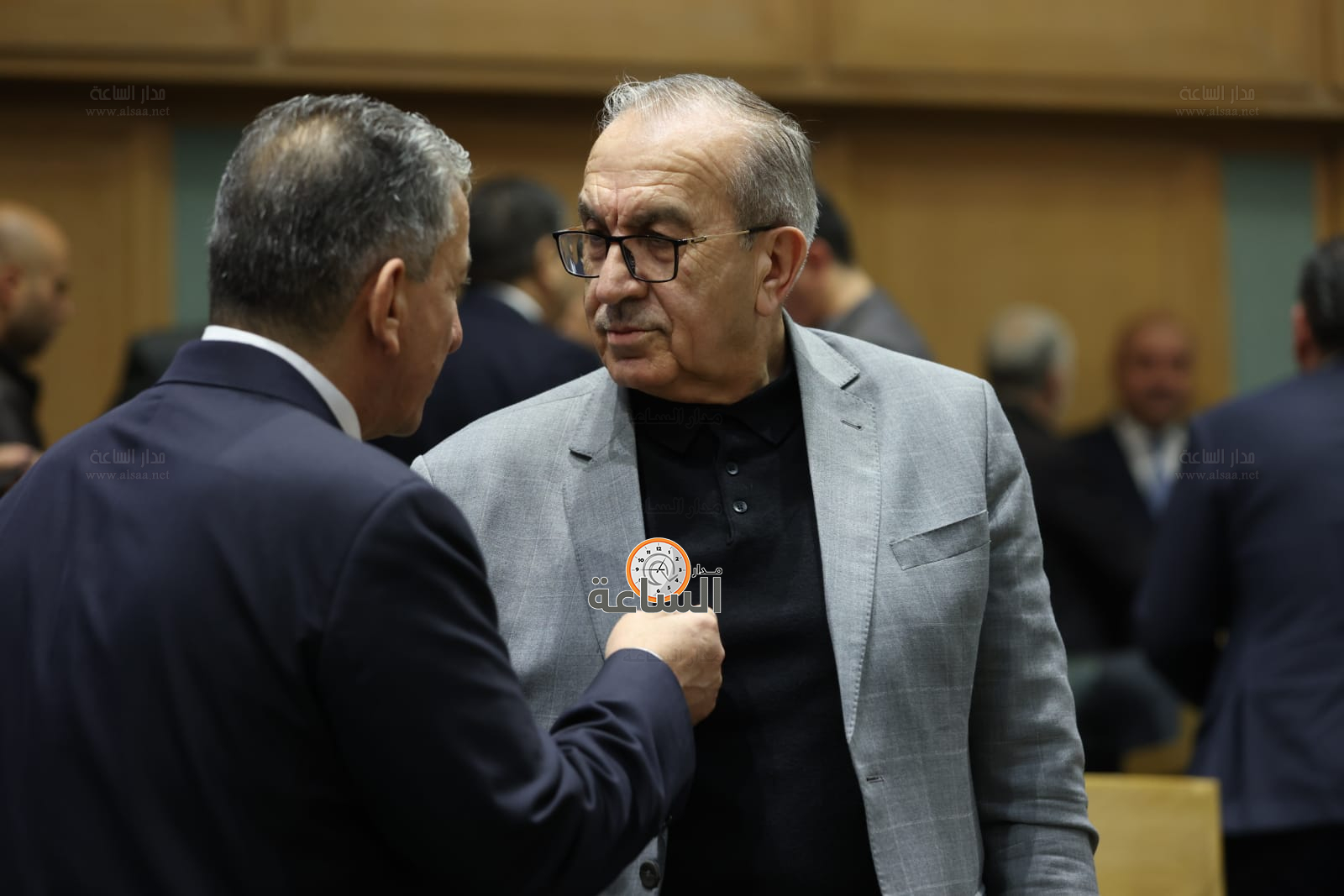 Madar Al-Saa Images 0.8757500613206305