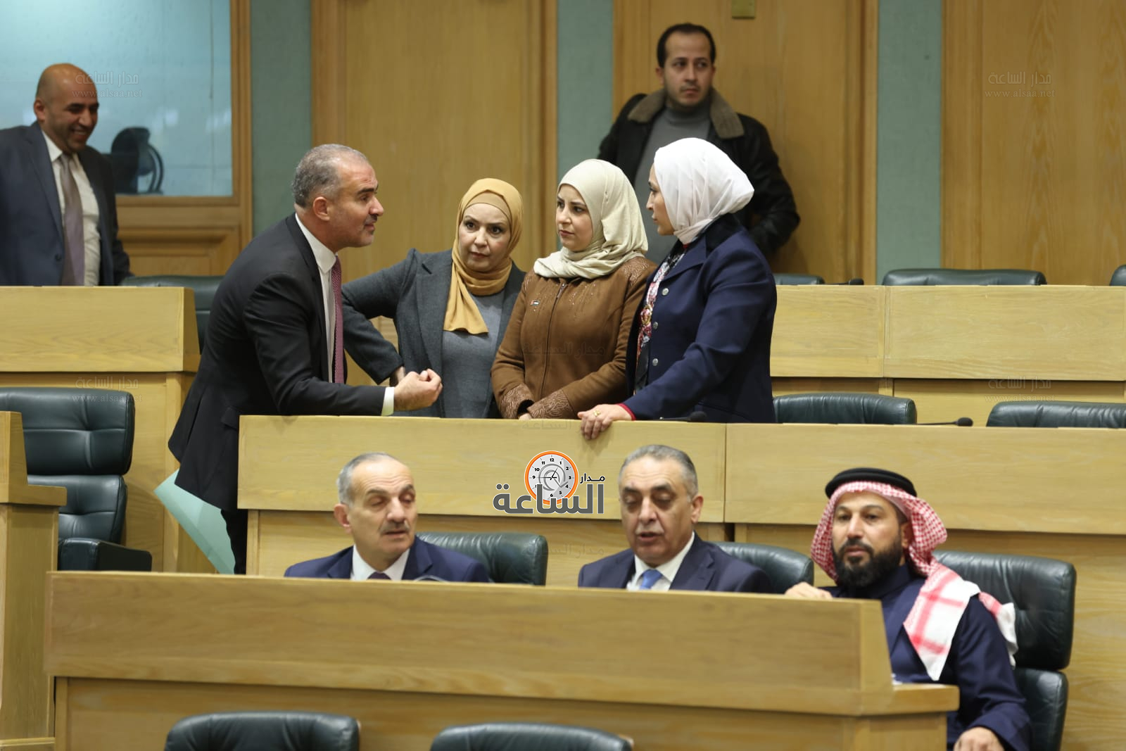 Madar Al-Saa Images 0.07937332020399346