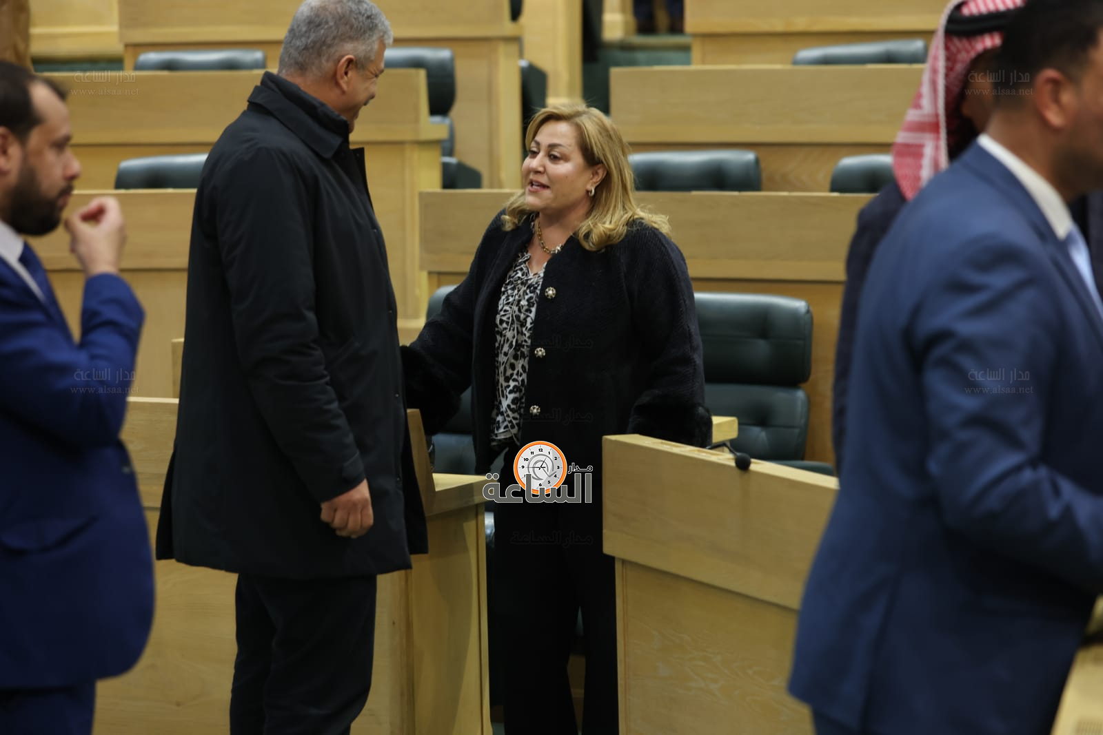 Madar Al-Saa Images 0.9567875887662314