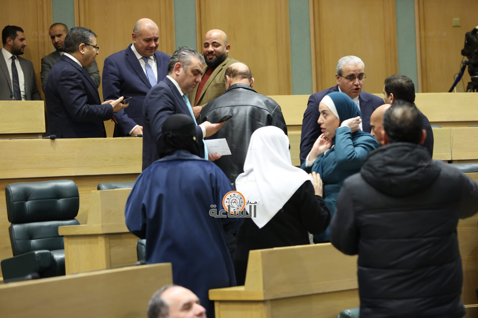 Madar Al-Saa Images 0.4115980067017726