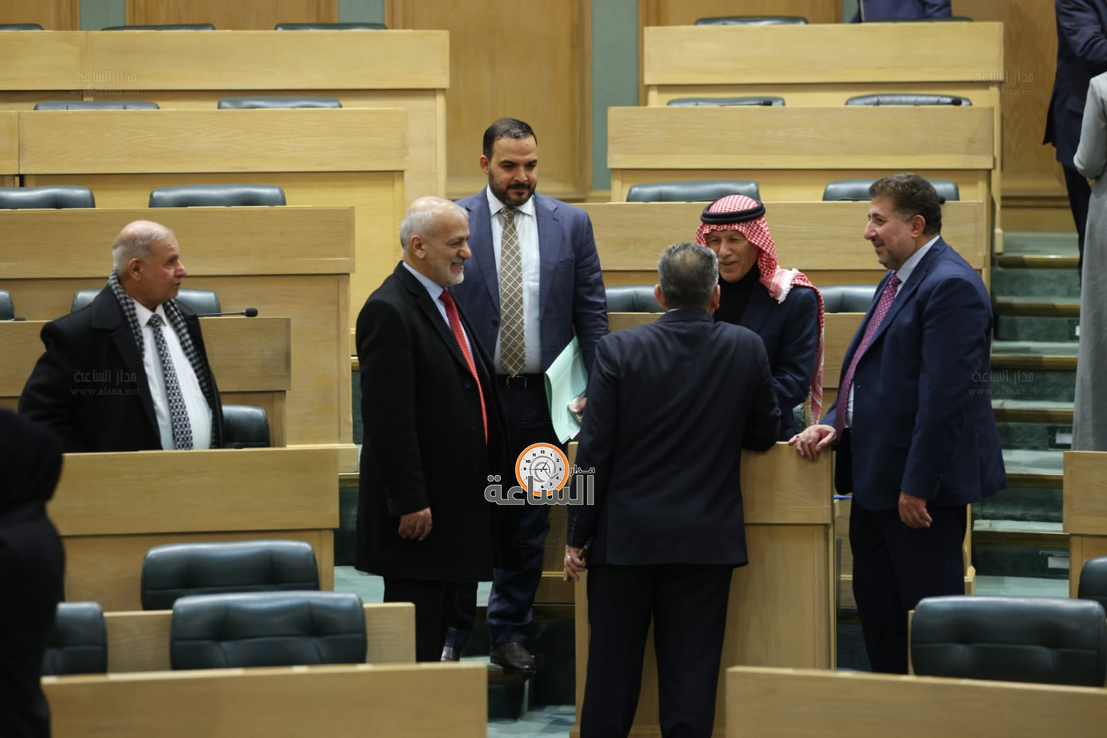 Madar Al-Saa Images 0.09046353421636721