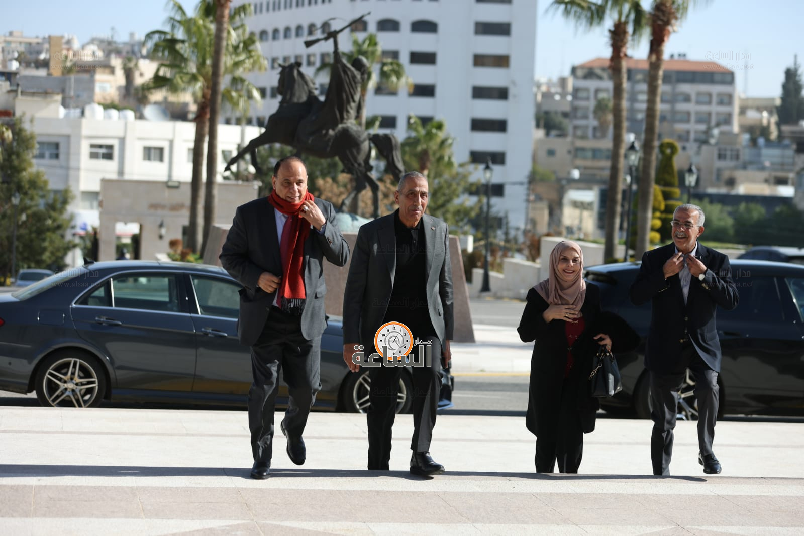 Madar Al-Saa Images 0.808055422523382