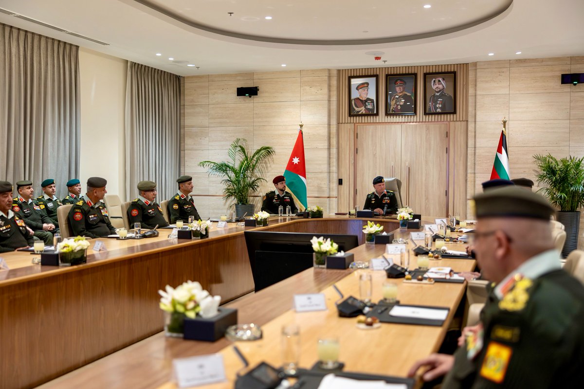 Madar Al-Saa Images 0.793742073570074