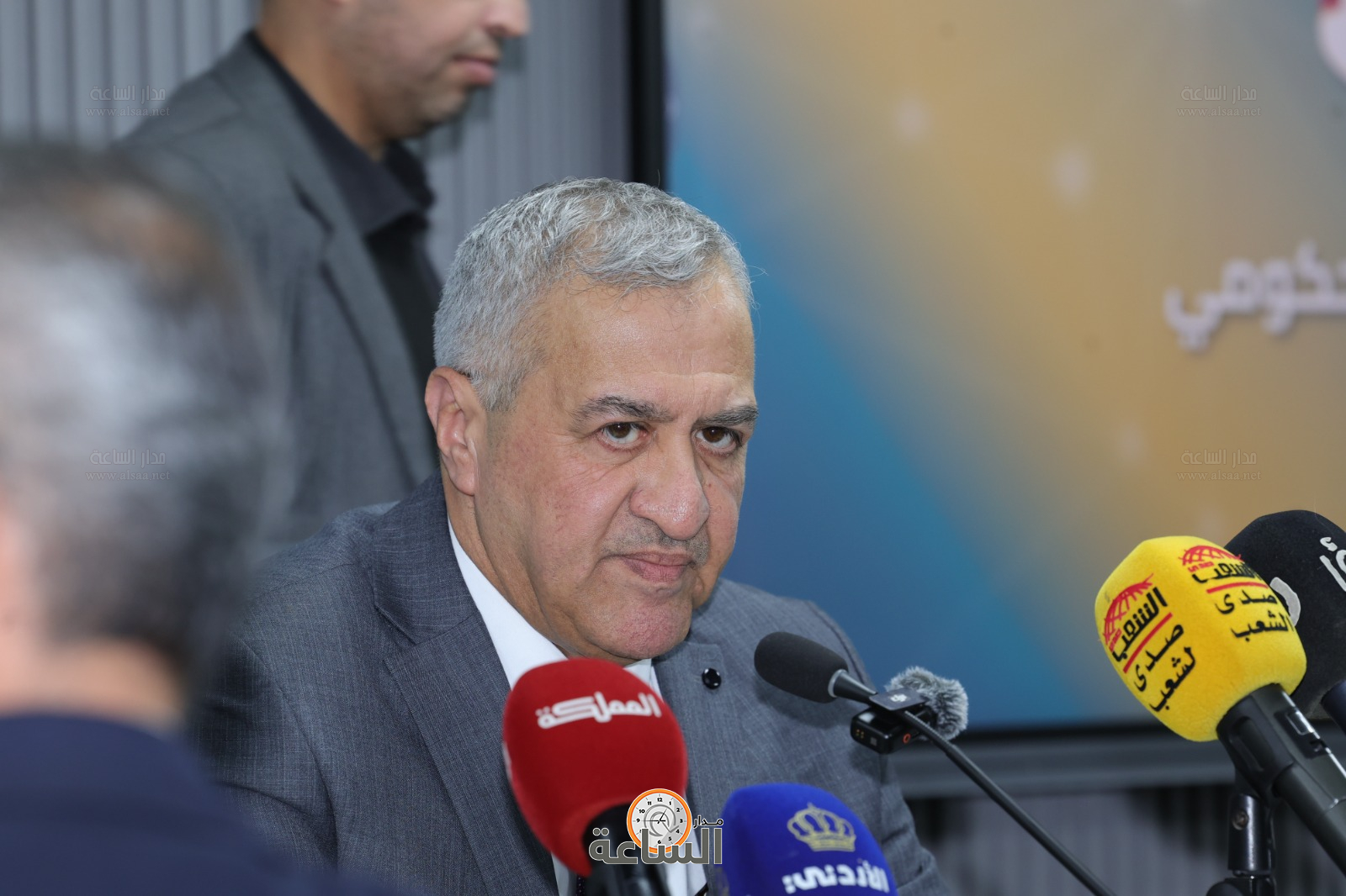 Madar Al-Saa Images 0.4431137533082309