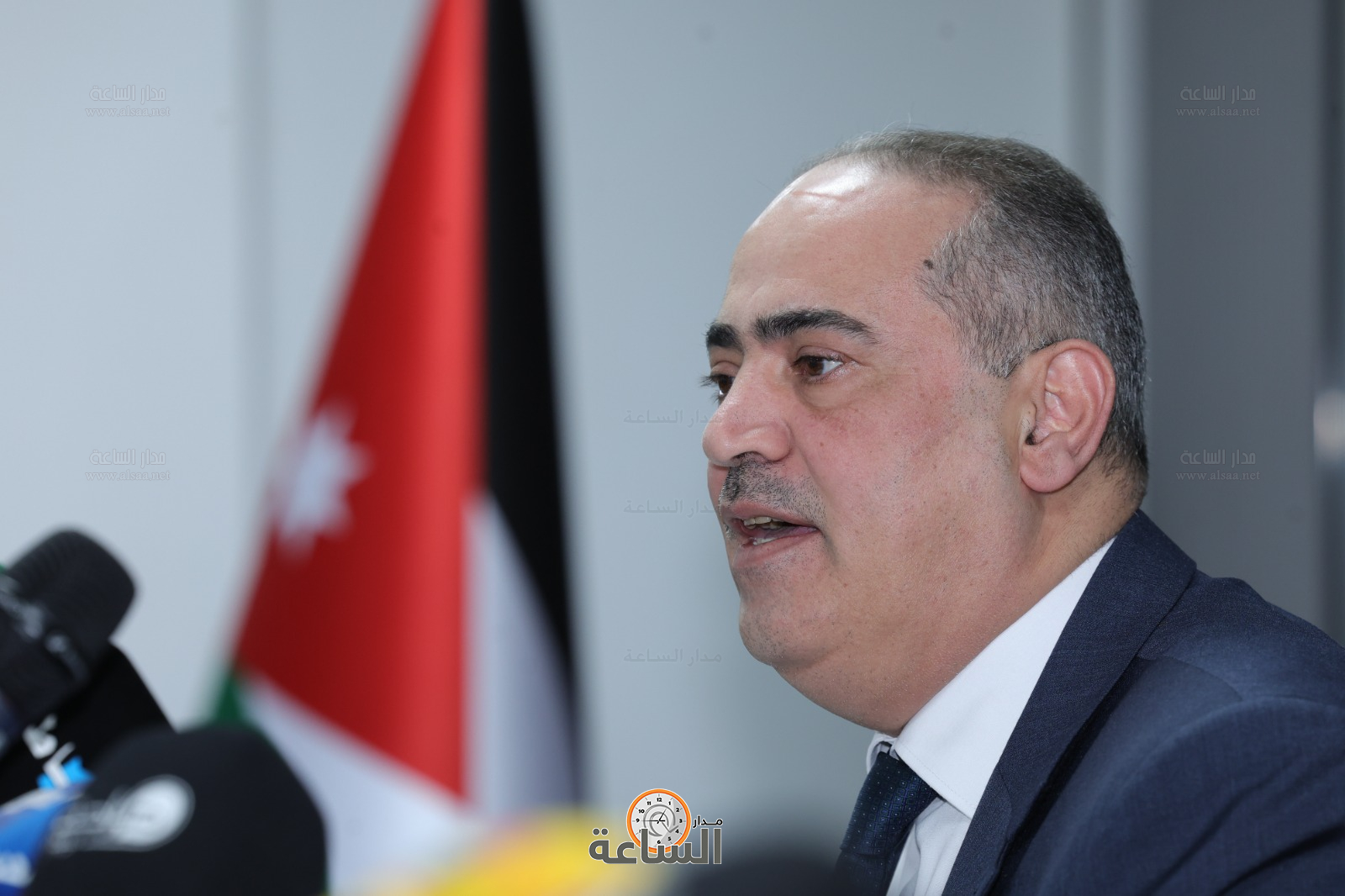 Madar Al-Saa Images 0.7452850154775588