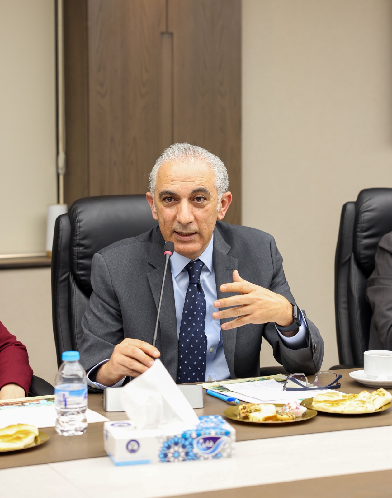 Madar Al-Saa Images 0.020538558515034167