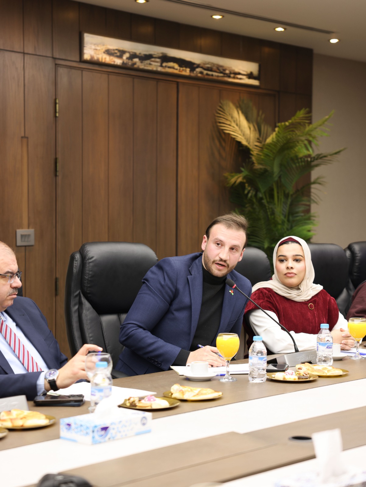 Madar Al-Saa Images 0.11632129985789352