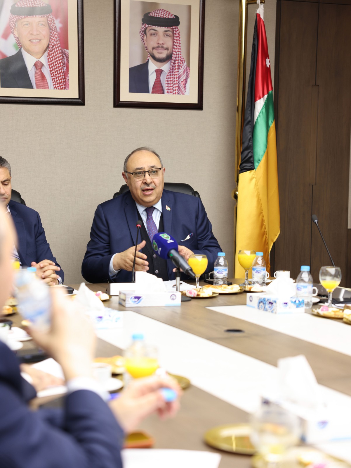 Madar Al-Saa Images 0.18916420899801756