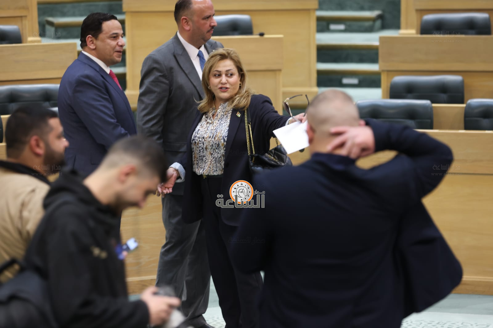 Madar Al-Saa Images 0.7880573629494984