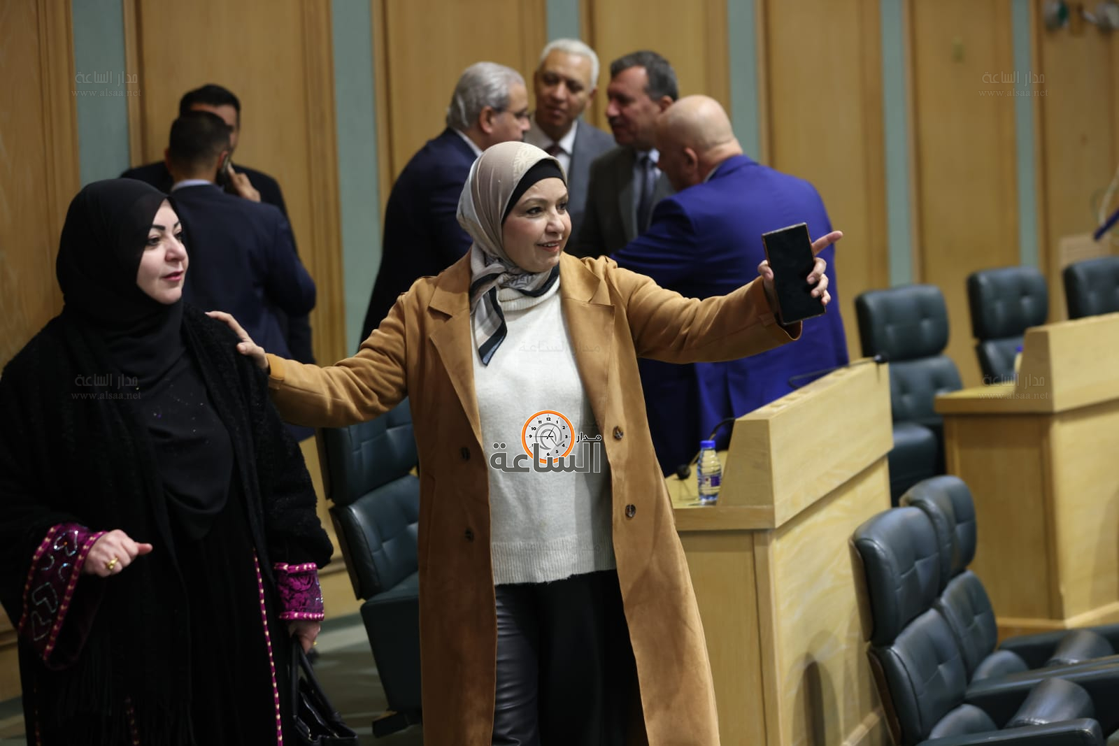 Madar Al-Saa Images 0.16593342859381455