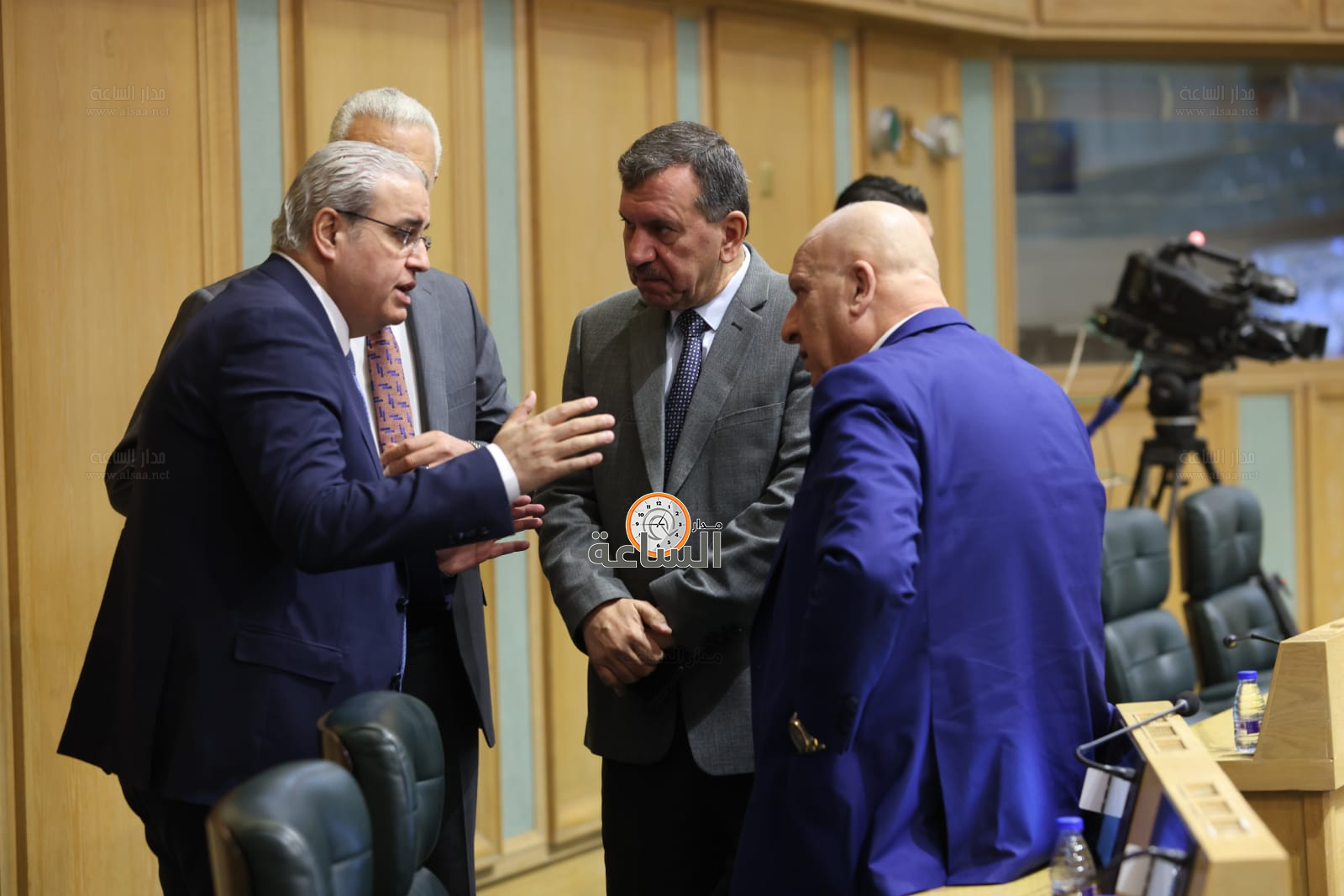 Madar Al-Saa Images 0.5444704551063884