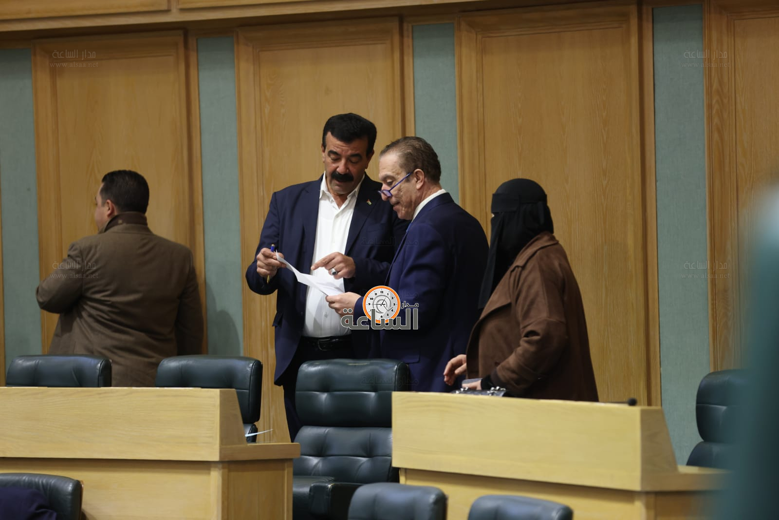 Madar Al-Saa Images 0.8309280448604344