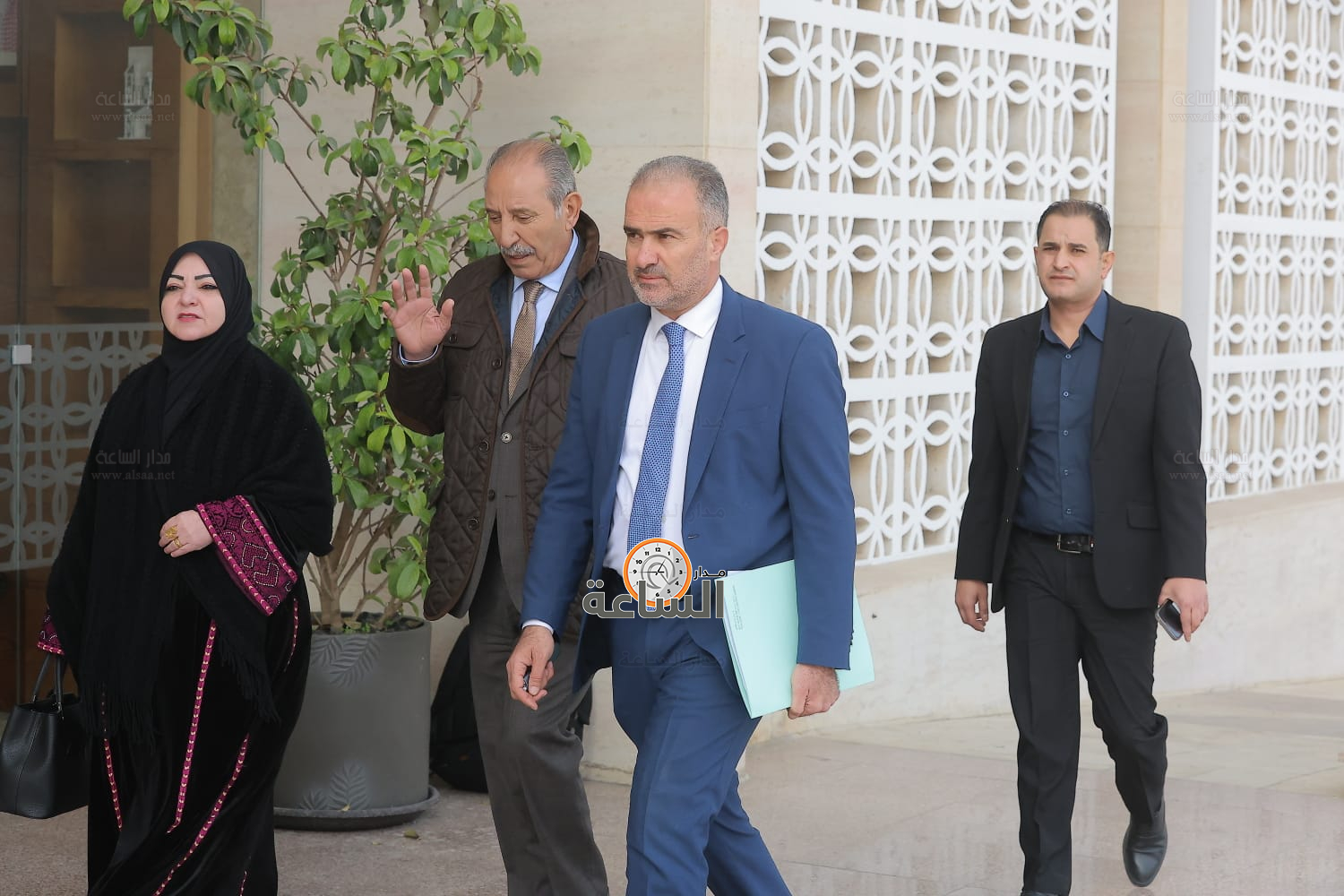 Madar Al-Saa Images 0.9994211746680871