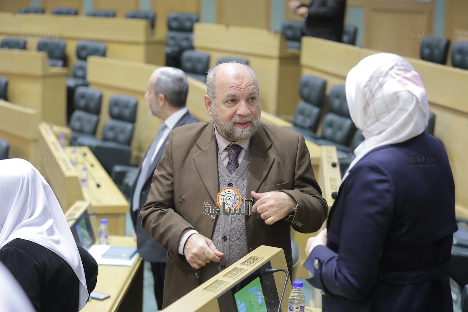 Madar Al-Saa Images 0.13501478354668572