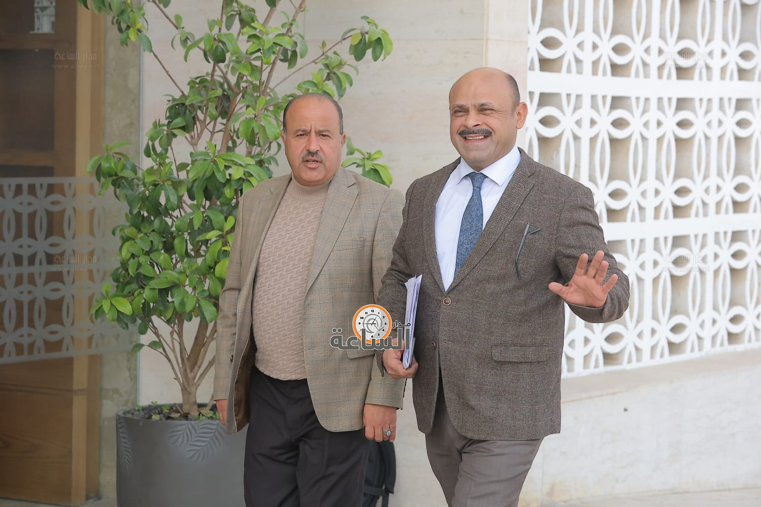 Madar Al-Saa Images 0.8889838045912049