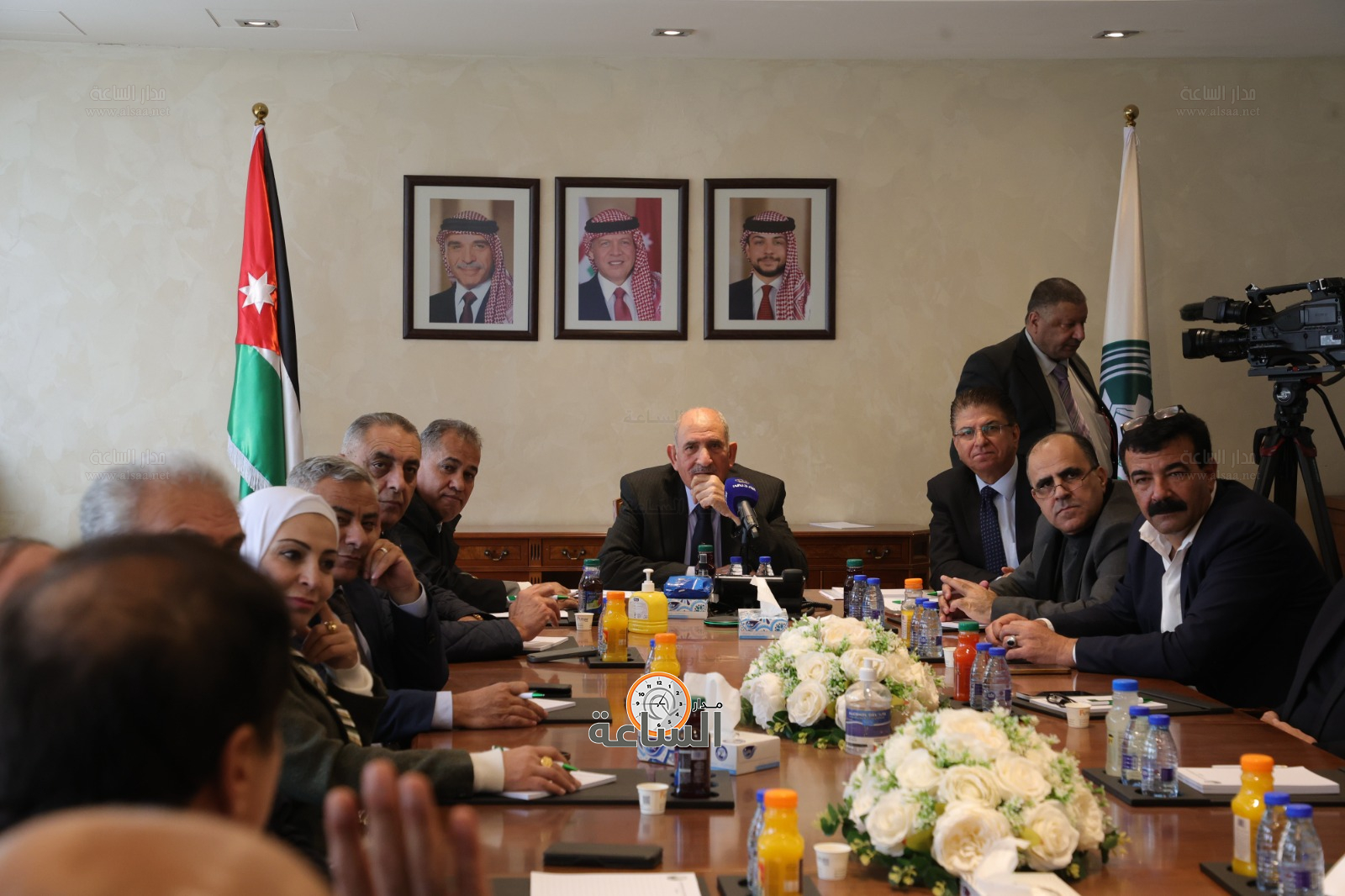 Madar Al-Saa Images 0.45075955168261117