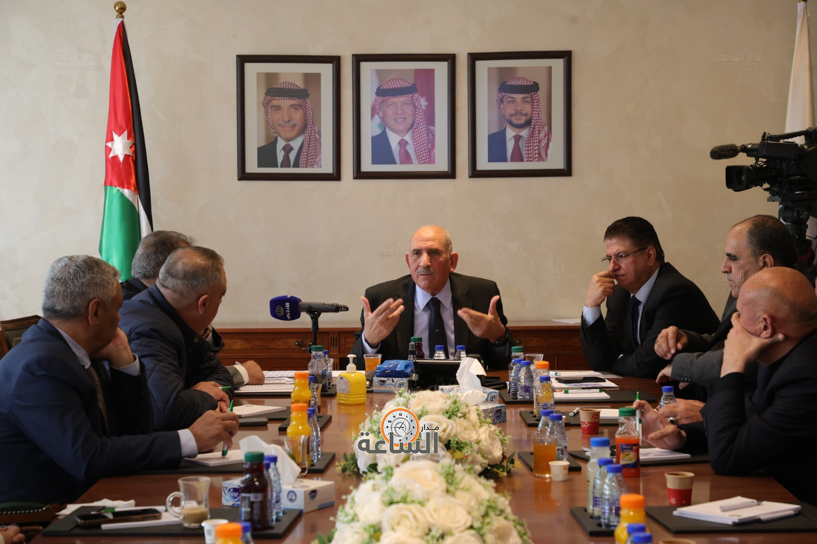 Madar Al-Saa Images 0.5443738792636889