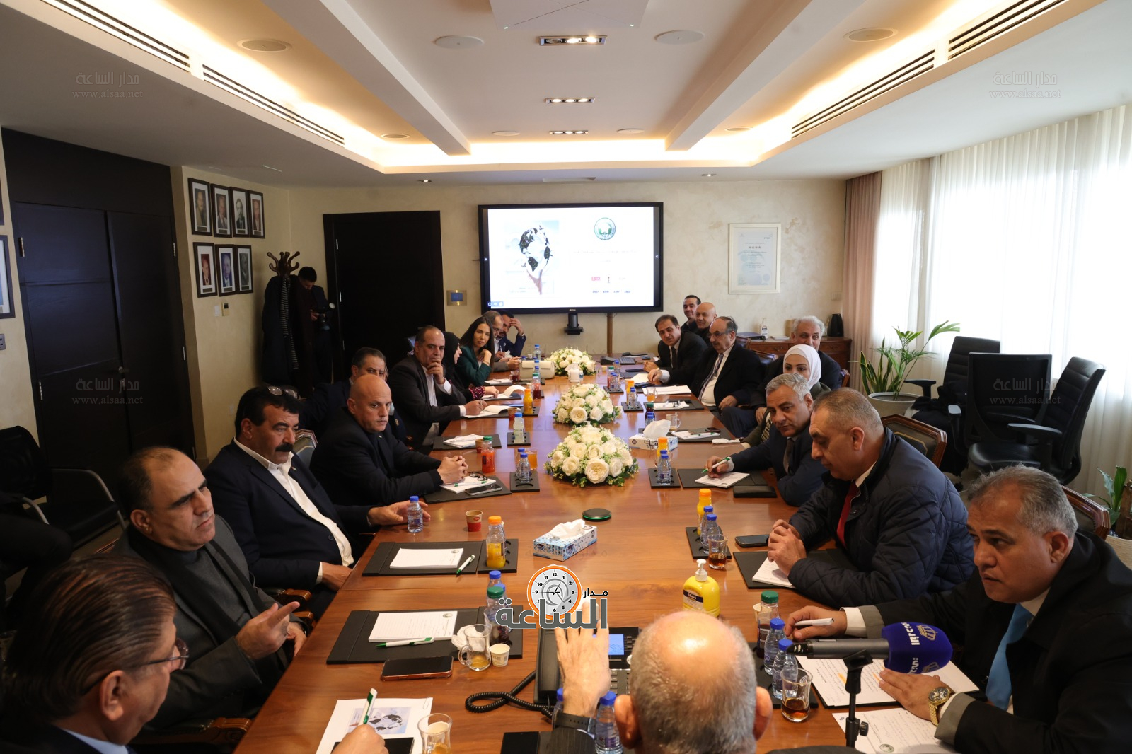 Madar Al-Saa Images 0.06537220597254334