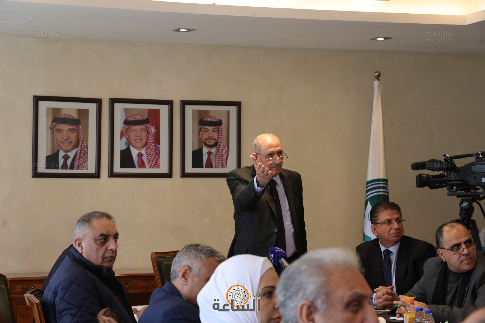 Madar Al-Saa Images 0.4240011794176959