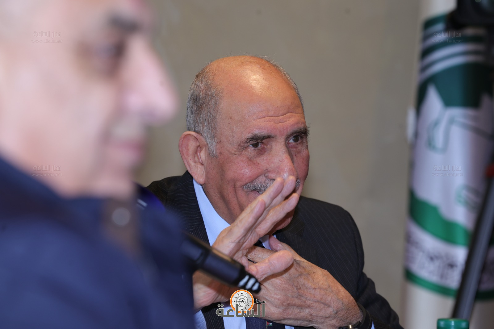 Madar Al-Saa Images 0.984845384290373