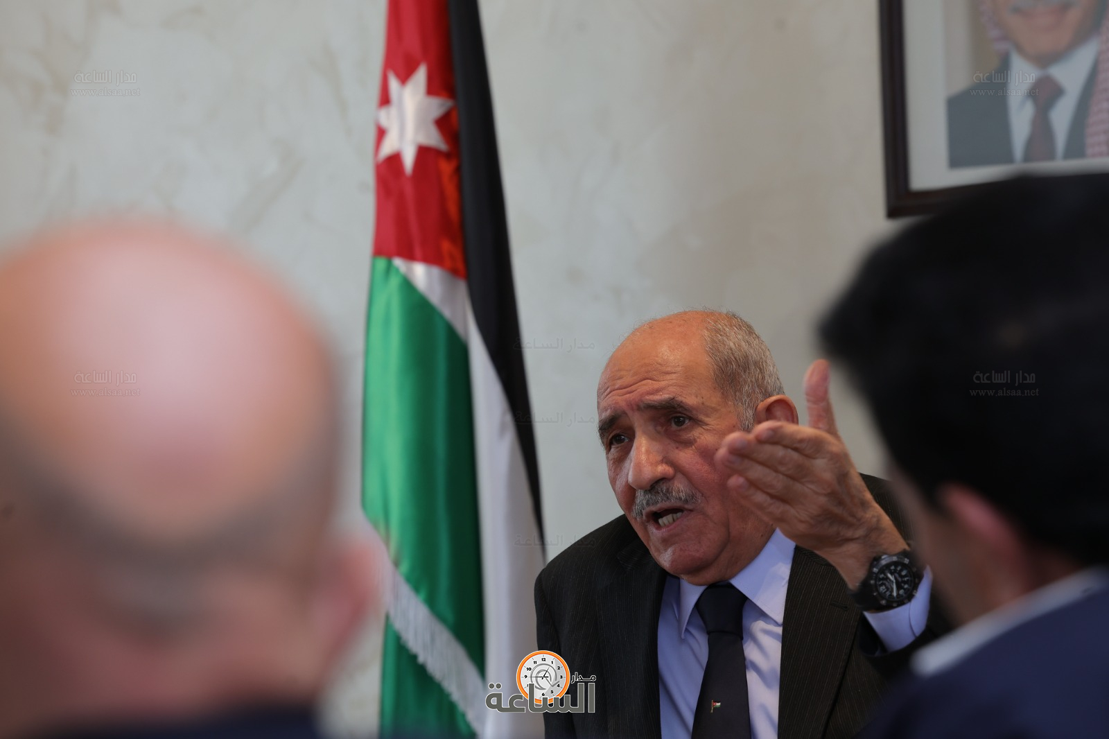 Madar Al-Saa Images 0.24475996148412882