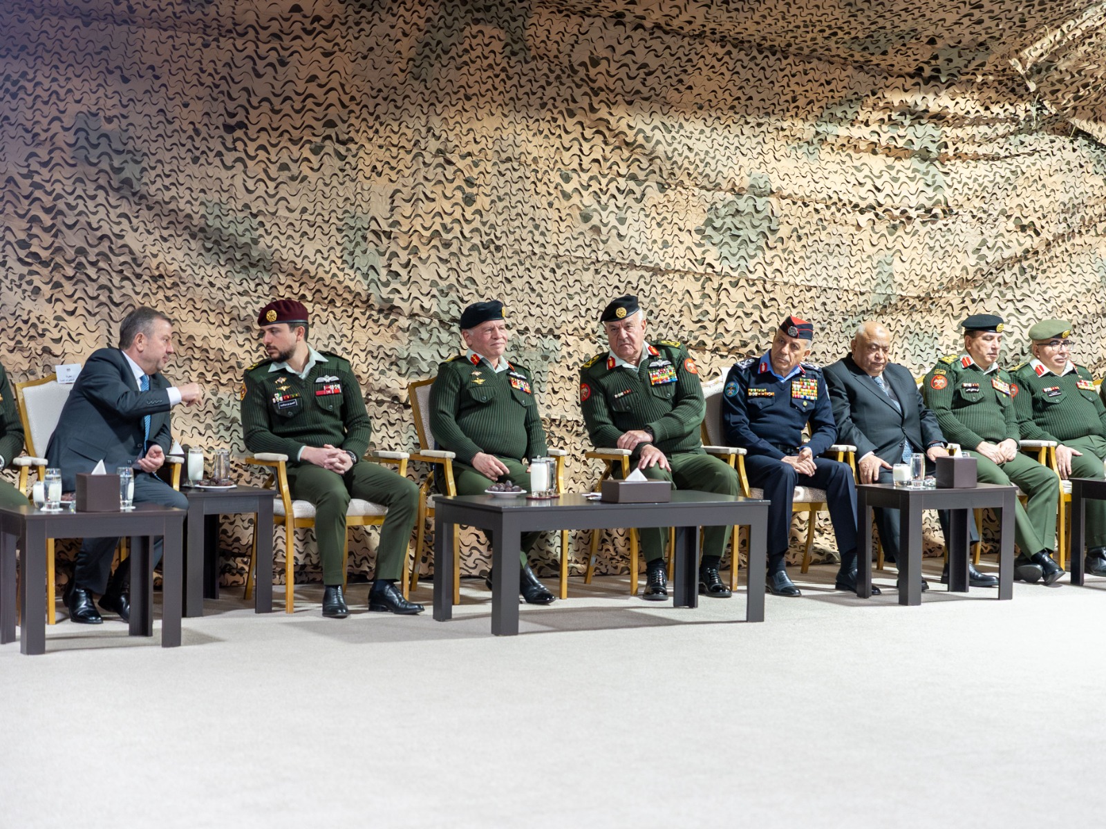 Madar Al-Saa Images 0.1533109750488395