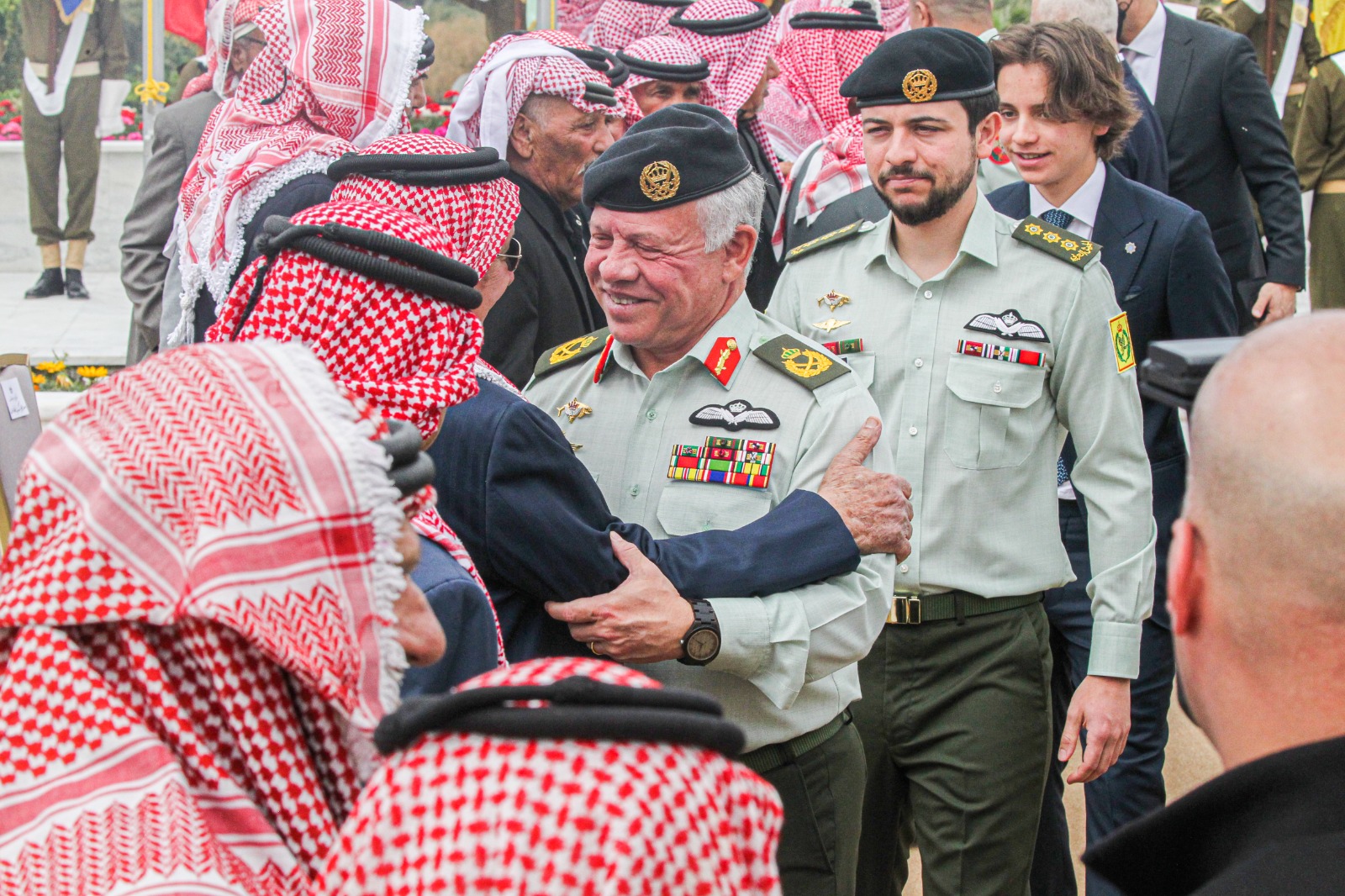 Madar Al-Saa Images 0.004915445719254508