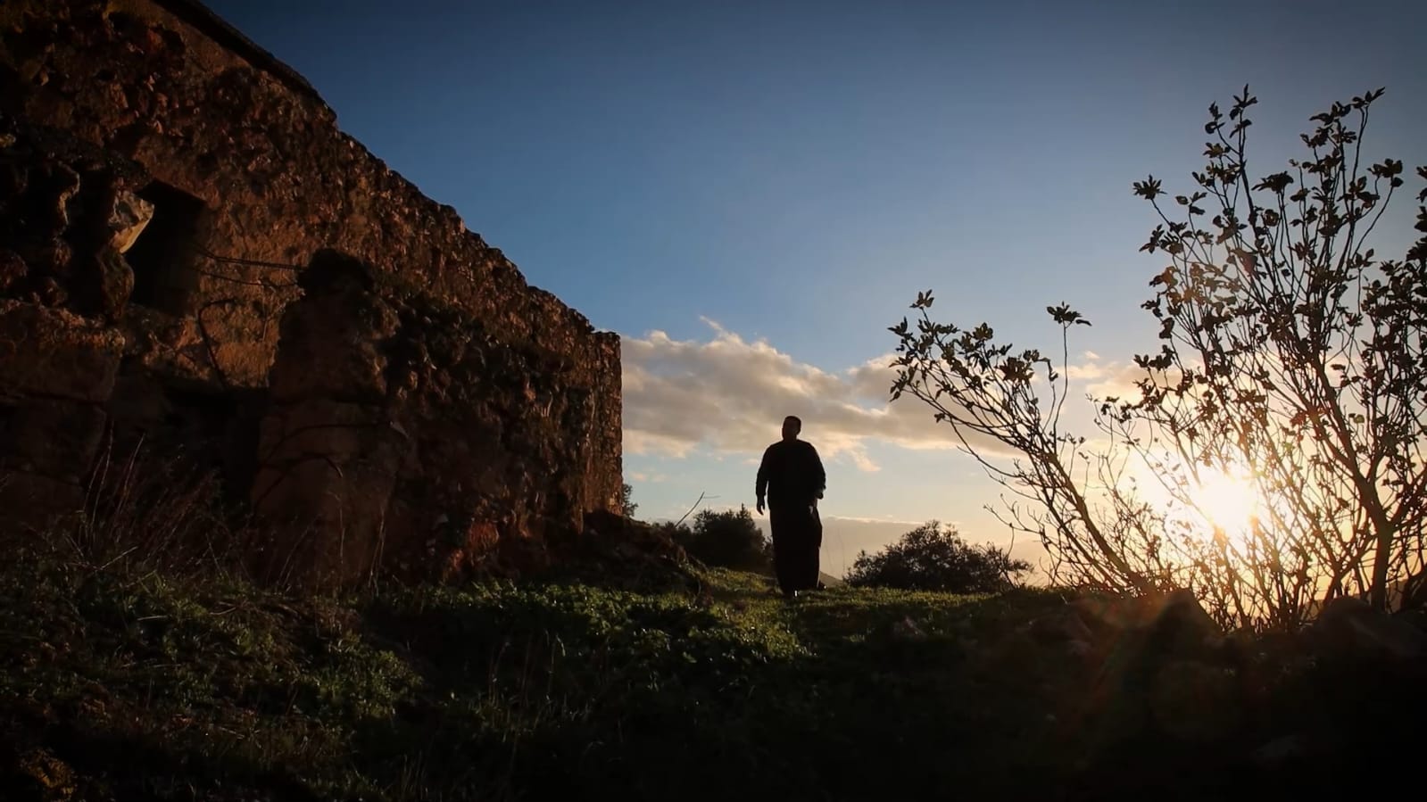 Madar Al-Saa Images 0.33094444583978877