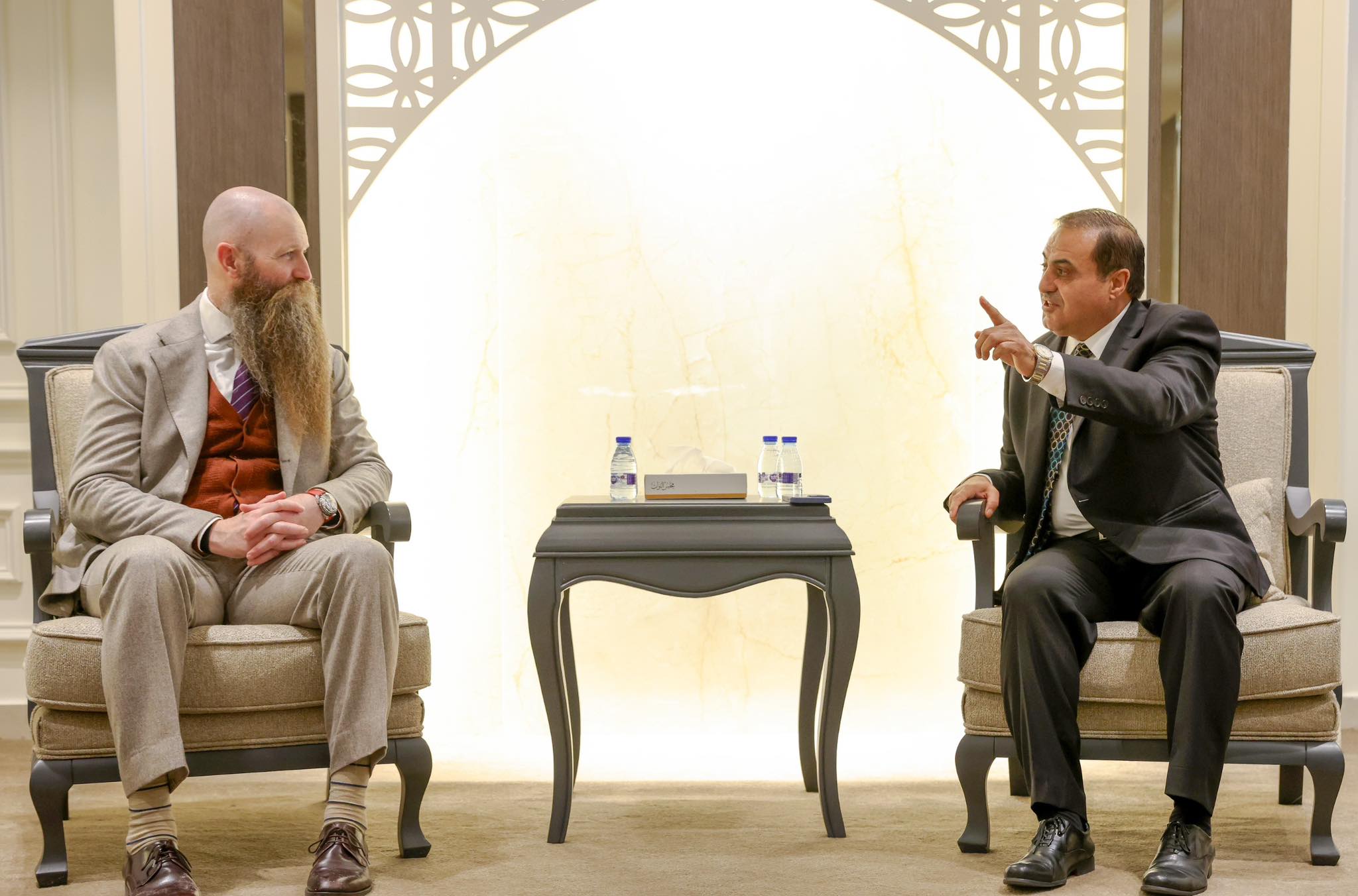 Madar Al-Saa Images 0.07816075965107339