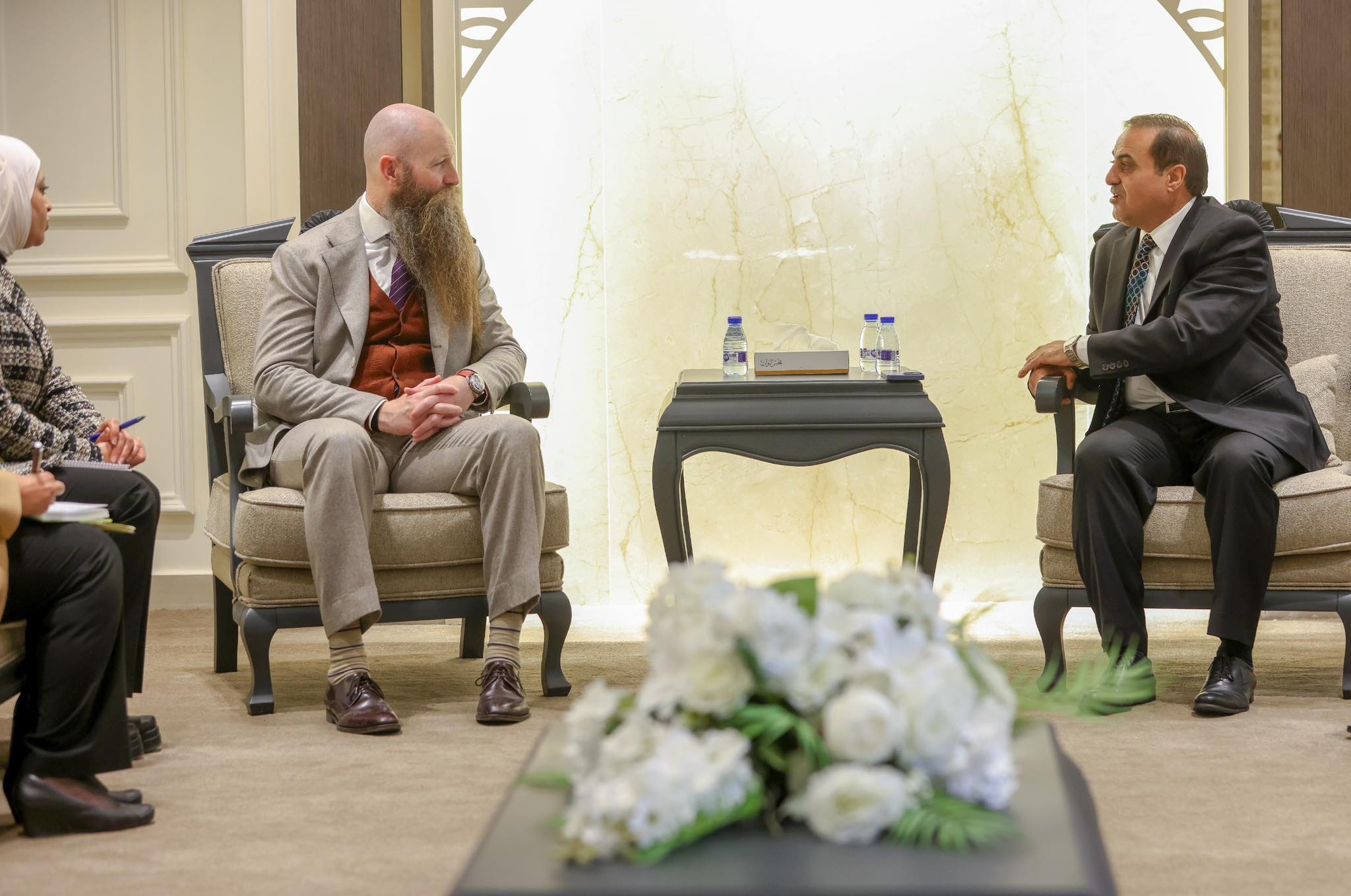 Madar Al-Saa Images 0.9717987644570025