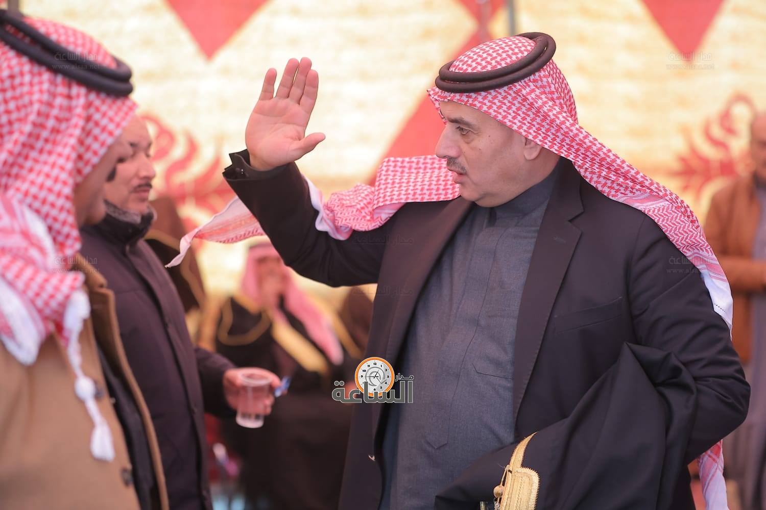 Madar Al-Saa Images 0.9519423750893597