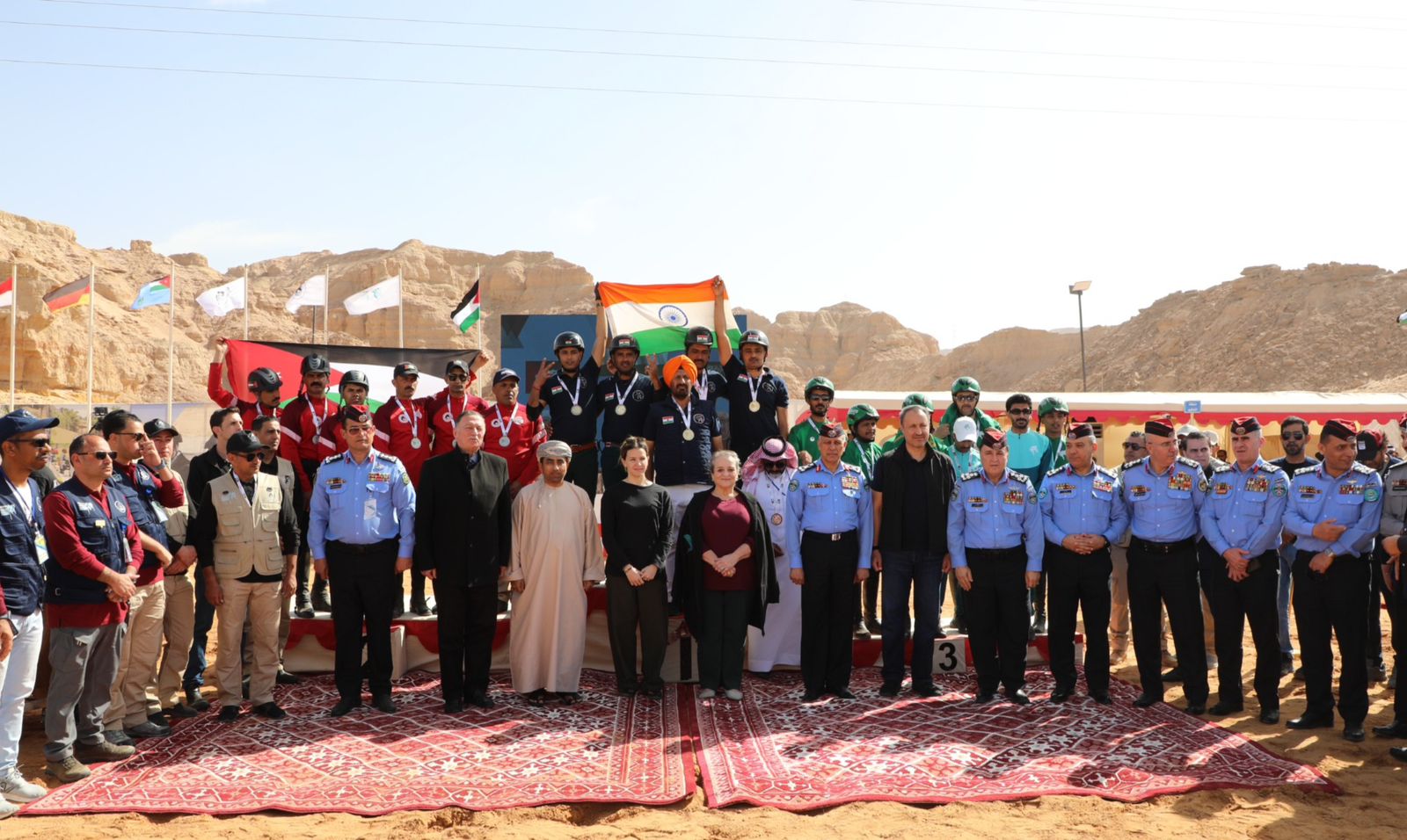 Madar Al-Saa Images 0.2743075429538864