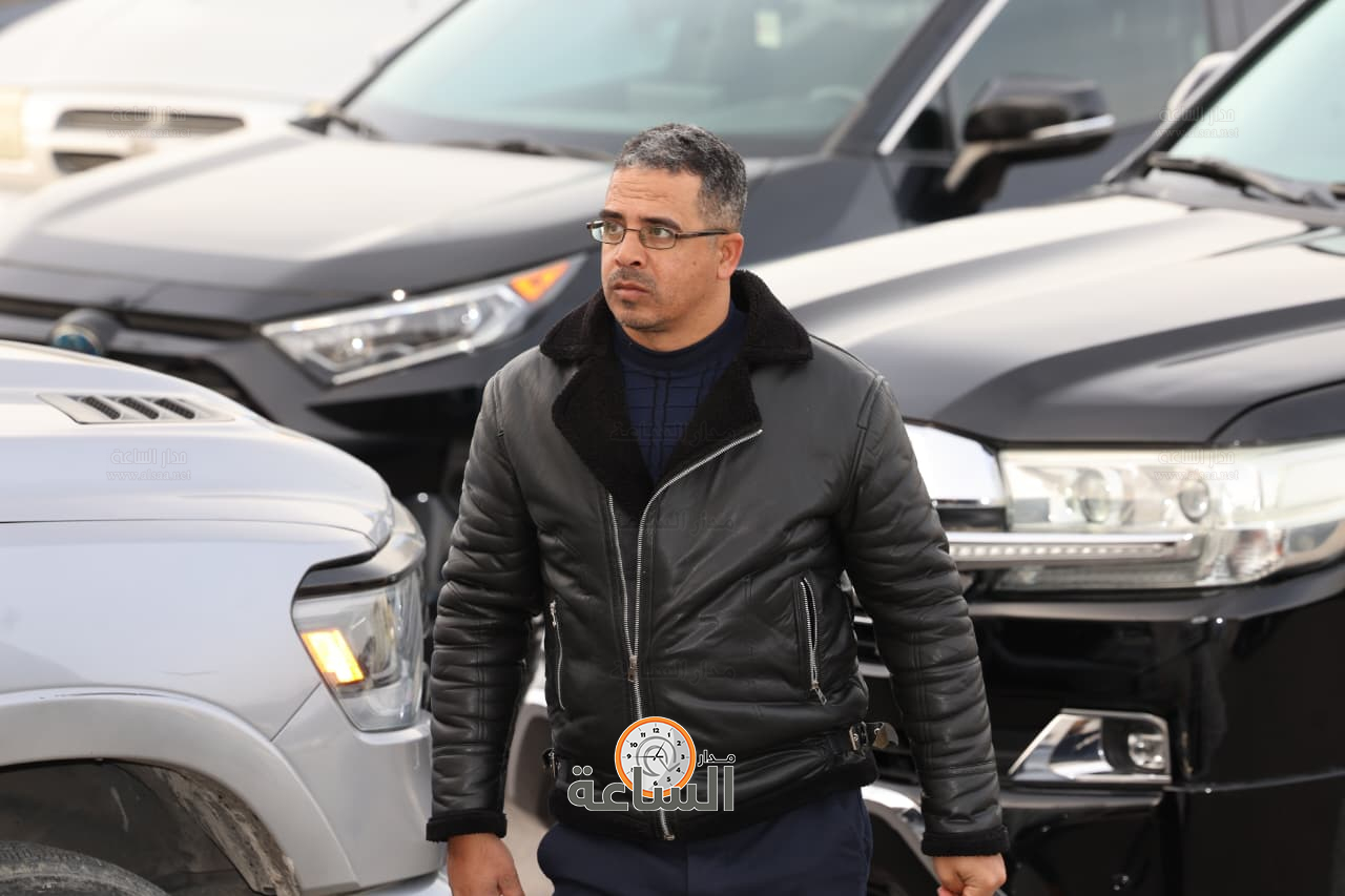 Madar Al-Saa Images 0.451130038887427